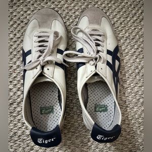 Onitsuka Tiger Mexico 66 sneakers, size 8.5